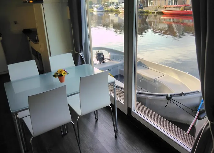 Frühstückspension Boathouse With Bikes Amsterdam