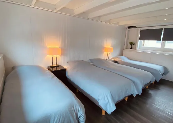 Boathouse With Bikes Frühstückspension